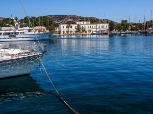 From Alinda’s Hills to Lakki’s Italian Streets: A Day of Walking, Buses & Beaches on Leros