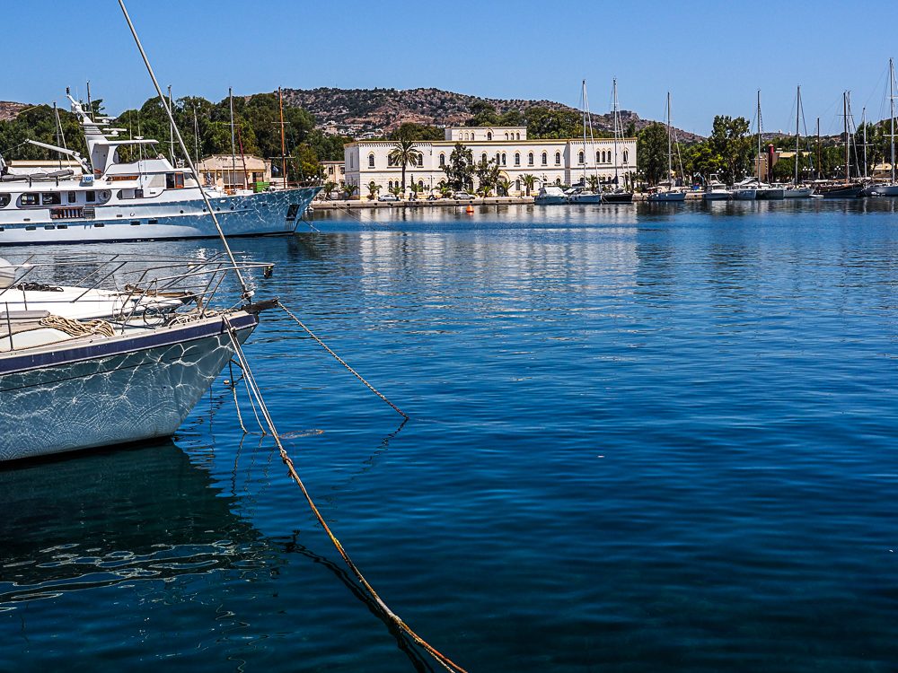 From Alinda’s Hills to Lakki’s Italian Streets: A Day of Walking, Buses & Beaches on Leros