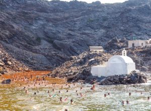 Farewell Naxos – Back to Santorini. A Little Oasis in Messaria and Volcano and Sunset Tour.